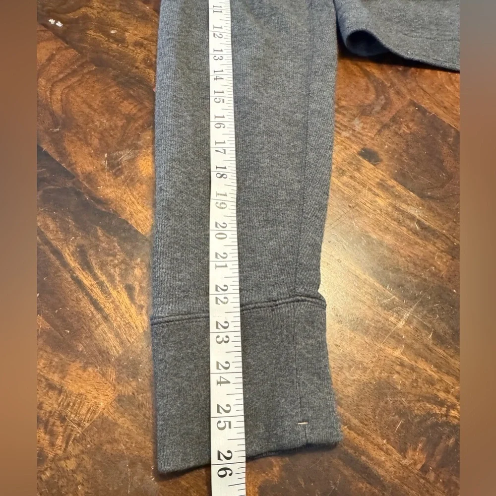 Banana Republic “blurring boundary